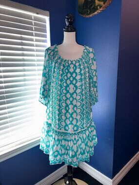 Crown & Ivy Geometric Print Peplum Dress Size Large EUC Turquoise White